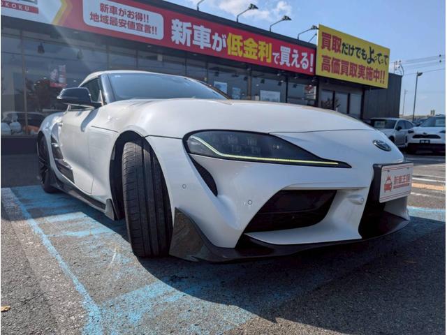 スープラ 　ＧＲフロントスポイラー／ＧＲサイドスカート／ＧＲリアサイドスポイラー／ＧＲトランクスポイラー／ＧＲ１９鍛造アルミホイール／ＧＲサイドドアガーニッシュ／純正ナビ／フルセグＴＶ／バックカメラ／ＥＴＣ車載器（6枚目）