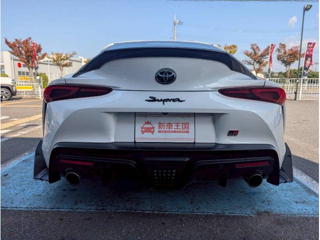 スープラ 　ＧＲフロントスポイラー／ＧＲサイドスカート／ＧＲリアサイドスポイラー／ＧＲトランクスポイラー／ＧＲ１９鍛造アルミホイール／ＧＲサイドドアガーニッシュ／純正ナビ／フルセグＴＶ／バックカメラ／ＥＴＣ車載器（8枚目）