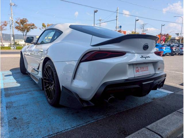 スープラ 　ＧＲフロントスポイラー／ＧＲサイドスカート／ＧＲリアサイドスポイラー／ＧＲトランクスポイラー／ＧＲ１９鍛造アルミホイール／ＧＲサイドドアガーニッシュ／純正ナビ／フルセグＴＶ／バックカメラ／ＥＴＣ車載器（9枚目）
