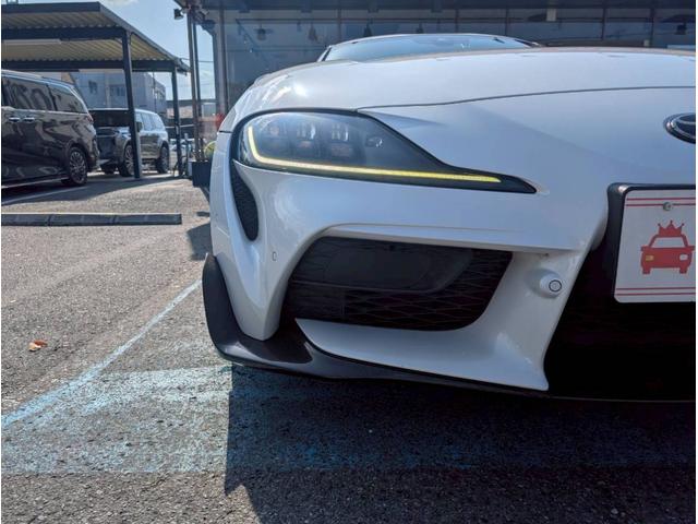 スープラ 　ＧＲフロントスポイラー／ＧＲサイドスカート／ＧＲリアサイドスポイラー／ＧＲトランクスポイラー／ＧＲ１９鍛造アルミホイール／ＧＲサイドドアガーニッシュ／純正ナビ／フルセグＴＶ／バックカメラ／ＥＴＣ車載器（12枚目）
