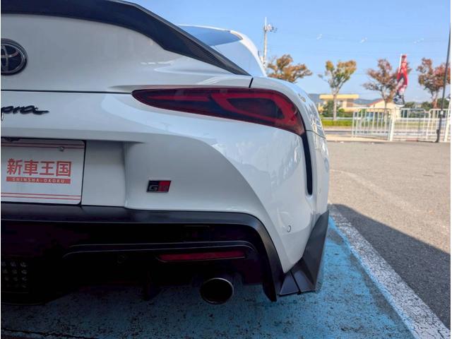 スープラ 　ＧＲフロントスポイラー／ＧＲサイドスカート／ＧＲリアサイドスポイラー／ＧＲトランクスポイラー／ＧＲ１９鍛造アルミホイール／ＧＲサイドドアガーニッシュ／純正ナビ／フルセグＴＶ／バックカメラ／ＥＴＣ車載器（15枚目）