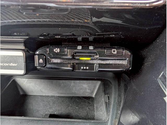 スープラ 　ＧＲフロントスポイラー／ＧＲサイドスカート／ＧＲリアサイドスポイラー／ＧＲトランクスポイラー／ＧＲ１９鍛造アルミホイール／ＧＲサイドドアガーニッシュ／純正ナビ／フルセグＴＶ／バックカメラ／ＥＴＣ車載器（37枚目）