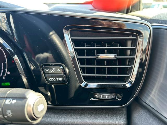 ＮＸ ＮＸ３５０ｈ　Ｆスポーツ　改後モデル／オレンジキャリパー／パノラマルーフ／デジタルインナーミラー／３眼ＬＥＤヘッドライト／パノラミックビューモニター／内装レッド／ヘッドアップディスプレイ／ブラインドスポットモニター（36枚目）