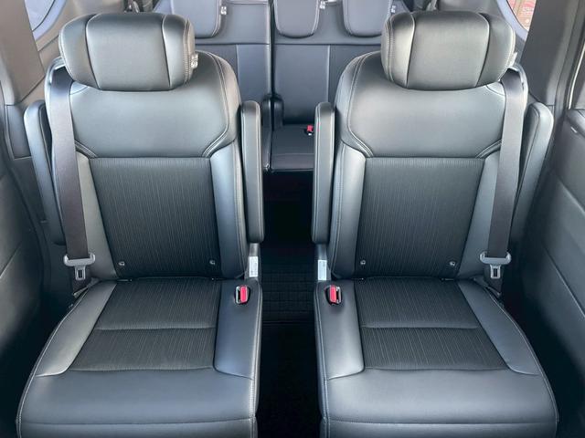 ステップワゴン ｅ：ＨＥＶスパーダ　ワンオーナー／マルチビューカメラシステム／後退出庫サポート／２列目オットマン／１１．４インチギャザズナビ／１５．６インチ後席モニター／ＢＳＭ／ＣＤ・ＤＶＤ／電動リアゲート／フルセグＴＶ／シートヒーター（55枚目）