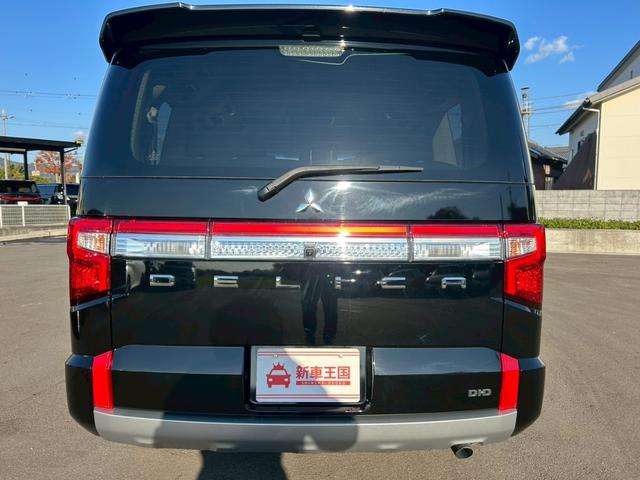 デリカＤ：５ Ｐ　純正１０インチナビ／１１．５インチフリップダウンモニター／アラウンドビューモニター／ＥＴＣ車載器／ＬＥＤヘッドライト／パワーバックドア／両側パワースライドドア／パワーシート（10枚目）