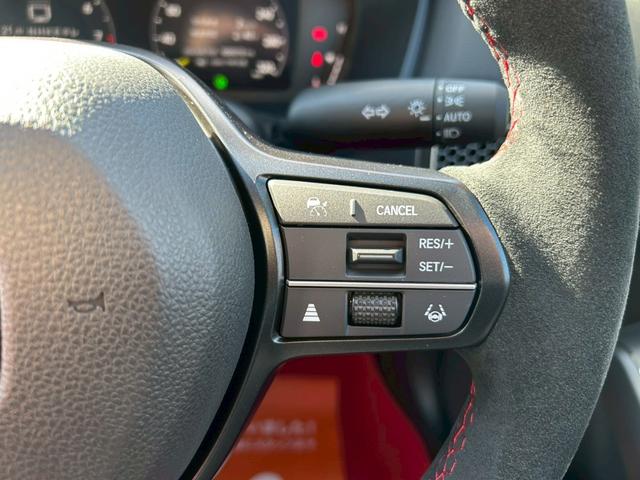 シビック タイプＲ　届出済未使用車／ホンダセンシング／ホンダコネクトディスプレイオーディオ／タイプＲ専用赤シートＬＥＤヘッドライト／バックカメラ／ＥＴＣ２．０（25枚目）