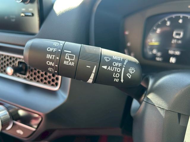 シビック タイプＲ　届出済未使用車／ホンダセンシング／ホンダコネクトディスプレイオーディオ／タイプＲ専用赤シートＬＥＤヘッドライト／バックカメラ／ＥＴＣ２．０（26枚目）