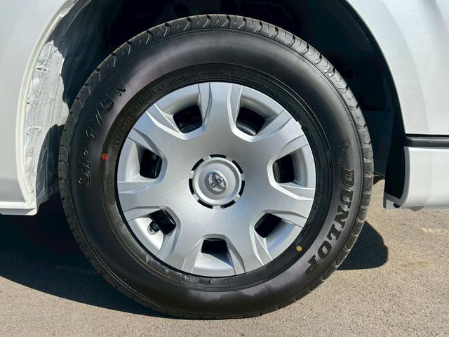 ハイエースバン ロングスーパーGL ダークプライムS 登録済未使用車/デジタルインナーミラーカメラ内臓/両側パワースライドドア/ハーフレザーシート/LEDヘッドライト/LEDフォグランプ/リアゲートイージークロジャー/ミラー型バックカメラ(13枚目)