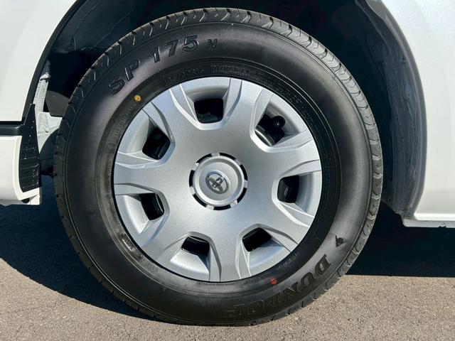 ハイエースバン ロングスーパーGL ダークプライムS 登録済未使用車/デジタルインナーミラーカメラ内臓/両側パワースライドドア/ハーフレザーシート/LEDヘッドライト/LEDフォグランプ/リアゲートイージークロジャー/ミラー型バックカメラ(16枚目)