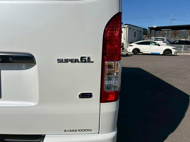 ハイエースバン ロングスーパーGL ダークプライムS 登録済未使用車/デジタルインナーミラーカメラ内臓/両側パワースライドドア/ハーフレザーシート/LEDヘッドライト/LEDフォグランプ/リアゲートイージークロジャー/ミラー型バックカメラ(20枚目)
