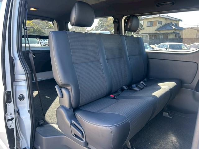ハイエースバン ロングスーパーGL ダークプライムS 登録済未使用車/デジタルインナーミラーカメラ内臓/両側パワースライドドア/ハーフレザーシート/LEDヘッドライト/LEDフォグランプ/リアゲートイージークロジャー/ミラー型バックカメラ(42枚目)