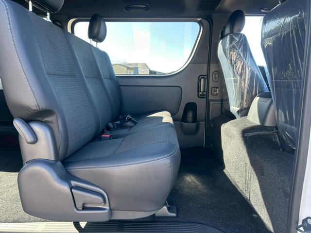 ハイエースバン ロングスーパーGL ダークプライムS 登録済未使用車/デジタルインナーミラーカメラ内臓/両側パワースライドドア/ハーフレザーシート/LEDヘッドライト/LEDフォグランプ/リアゲートイージークロジャー/ミラー型バックカメラ(43枚目)