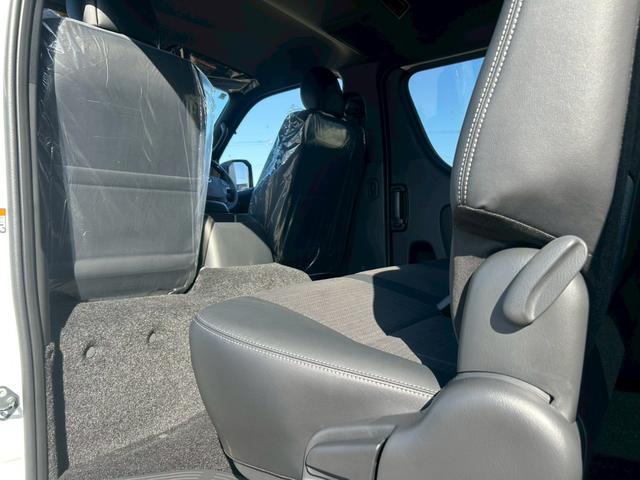 ハイエースバン ロングスーパーGL ダークプライムS 登録済未使用車/デジタルインナーミラーカメラ内臓/両側パワースライドドア/ハーフレザーシート/LEDヘッドライト/LEDフォグランプ/リアゲートイージークロジャー/ミラー型バックカメラ(51枚目)