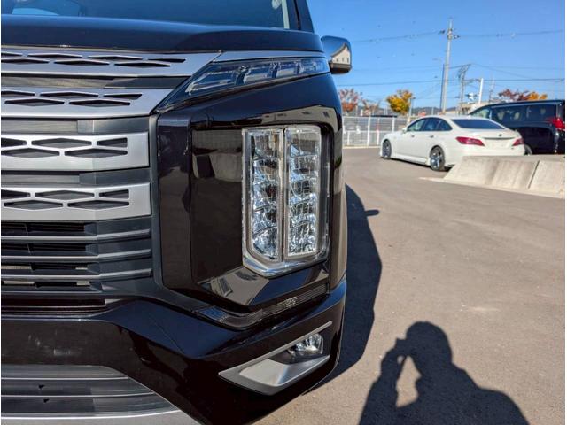 デリカＤ：５ Ｐ　ステアリングヒーター／シートヒーター／パワーシート／全周囲カメラ／ブラインドスポットモニター／レーダークルーズコントロール／パワーバックドア／ＥＴＣ車載器／純正１０．１インチナビ／ＬＥＤフォグランプ（16枚目）