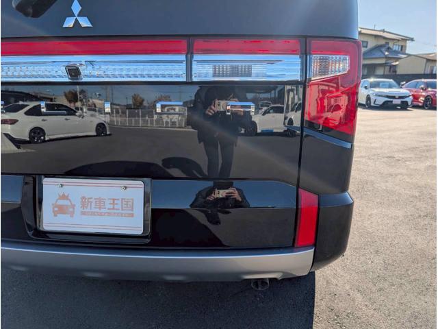 デリカＤ：５ Ｐ　ステアリングヒーター／シートヒーター／パワーシート／全周囲カメラ／ブラインドスポットモニター／レーダークルーズコントロール／パワーバックドア／ＥＴＣ車載器／純正１０．１インチナビ／ＬＥＤフォグランプ（18枚目）