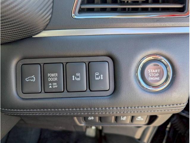 デリカＤ：５ Ｐ　ステアリングヒーター／シートヒーター／パワーシート／全周囲カメラ／ブラインドスポットモニター／レーダークルーズコントロール／パワーバックドア／ＥＴＣ車載器／純正１０．１インチナビ／ＬＥＤフォグランプ（28枚目）