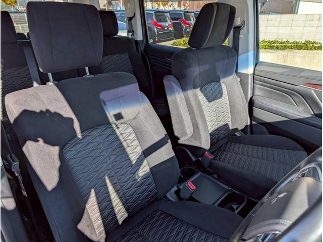 デリカＤ：５ Ｐ　ステアリングヒーター／シートヒーター／パワーシート／全周囲カメラ／ブラインドスポットモニター／レーダークルーズコントロール／パワーバックドア／ＥＴＣ車載器／純正１０．１インチナビ／ＬＥＤフォグランプ（46枚目）