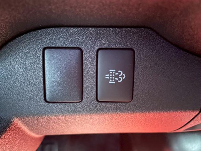 ハイエースバン スーパーＧＬ　ダークプライムＩＩ　パノラミックビューモニター／デジタルインナーミラー／ベットキット／トヨタセーフティセンス／ローダウン／シャレン１７インチアルミ／アクセサリーコンセント／ＬＥＤヘッドライト／ビルトインＥＴＣ車載器（37枚目）