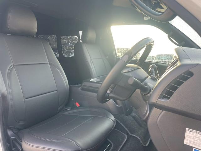 ハイエースバン スーパーＧＬ　ダークプライムＩＩ　パノラミックビューモニター／デジタルインナーミラー／ベットキット／トヨタセーフティセンス／ローダウン／シャレン１７インチアルミ／アクセサリーコンセント／ＬＥＤヘッドライト／ビルトインＥＴＣ車載器（40枚目）