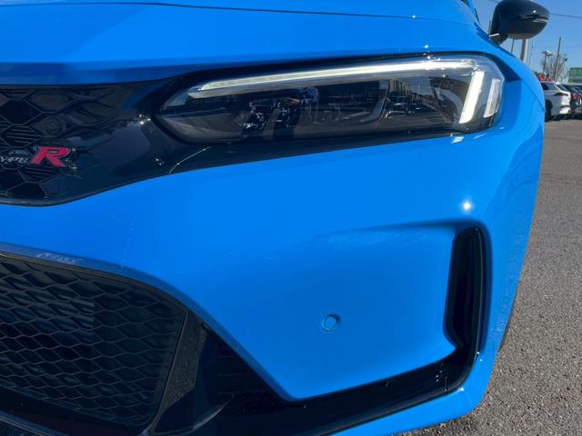 シビック タイプＲ　ワンオーナー／禁煙車／バックカメラ／ホンダセンシング／ホンダコネクトディスプレイ／デジタルグラフィックメーター／ＥＴＣ２．０車載器／フルセグＴＶ／ＬＥＤヘッドライト／クルーズコントロール／ＢＳＭ（18枚目）