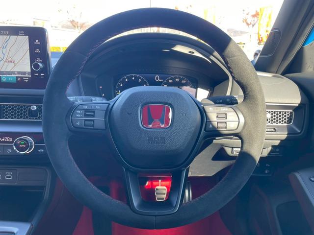 シビック タイプＲ　ワンオーナー／禁煙車／バックカメラ／ホンダセンシング／ホンダコネクトディスプレイ／デジタルグラフィックメーター／ＥＴＣ２．０車載器／フルセグＴＶ／ＬＥＤヘッドライト／クルーズコントロール／ＢＳＭ（30枚目）