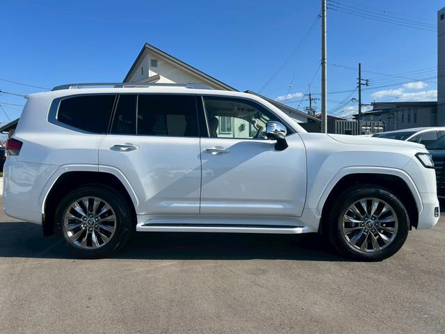 ランドクルーザー VX ワンオーナー/車両品質評価書/サンルーフ/ルーフレール/空気圧センサー/寒冷地仕様/ディスプレイオーディオ/内装ベージュ/ブラインドスポットモニター/パノラミックビューモニター/ステアリングヒーター(6枚目)