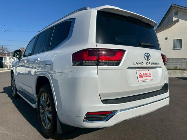 ランドクルーザー VX ワンオーナー/車両品質評価書/サンルーフ/ルーフレール/空気圧センサー/寒冷地仕様/ディスプレイオーディオ/内装ベージュ/ブラインドスポットモニター/パノラミックビューモニター/ステアリングヒーター(9枚目)
