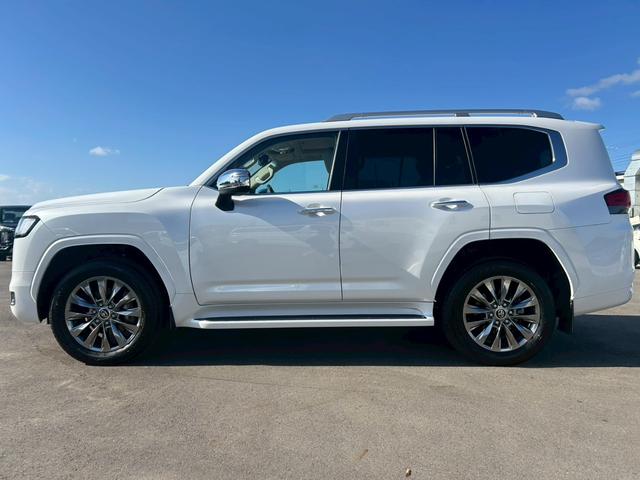 ランドクルーザー VX ワンオーナー/車両品質評価書/サンルーフ/ルーフレール/空気圧センサー/寒冷地仕様/ディスプレイオーディオ/内装ベージュ/ブラインドスポットモニター/パノラミックビューモニター/ステアリングヒーター(10枚目)