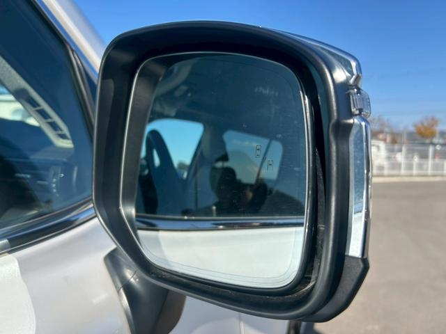 ランドクルーザー VX ワンオーナー/車両品質評価書/サンルーフ/ルーフレール/空気圧センサー/寒冷地仕様/ディスプレイオーディオ/内装ベージュ/ブラインドスポットモニター/パノラミックビューモニター/ステアリングヒーター(15枚目)