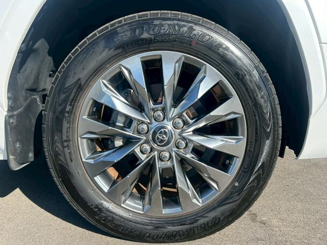 ランドクルーザー VX ワンオーナー/車両品質評価書/サンルーフ/ルーフレール/空気圧センサー/寒冷地仕様/ディスプレイオーディオ/内装ベージュ/ブラインドスポットモニター/パノラミックビューモニター/ステアリングヒーター(17枚目)