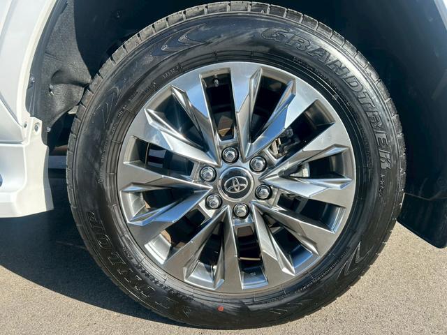 ランドクルーザー VX ワンオーナー/車両品質評価書/サンルーフ/ルーフレール/空気圧センサー/寒冷地仕様/ディスプレイオーディオ/内装ベージュ/ブラインドスポットモニター/パノラミックビューモニター/ステアリングヒーター(20枚目)