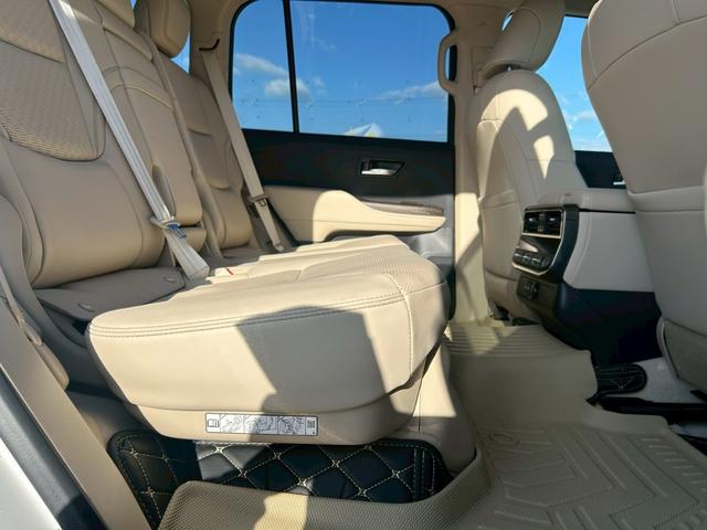 ランドクルーザー VX ワンオーナー/車両品質評価書/サンルーフ/ルーフレール/空気圧センサー/寒冷地仕様/ディスプレイオーディオ/内装ベージュ/ブラインドスポットモニター/パノラミックビューモニター/ステアリングヒーター(43枚目)