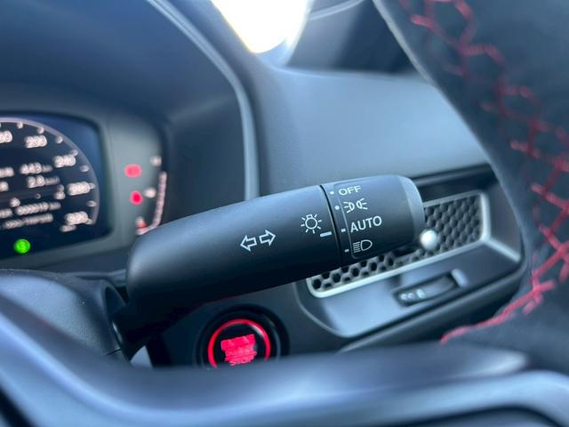 シビック タイプＲ　届出済使用車／バックカメラ／ホンダセンシング／ホンダコネクトディスプレイ／デジタルグラフィックメーター／ＥＴＣ２．０／フルセグＴＶ／ＬＥＤヘッドライト／クルーズコントロール／ブラインドスポットモニター（20枚目）