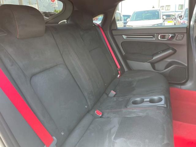 シビック タイプＲ　届出済使用車／バックカメラ／ホンダセンシング／ホンダコネクトディスプレイ／デジタルグラフィックメーター／ＥＴＣ２．０／フルセグＴＶ／ＬＥＤヘッドライト／クルーズコントロール／ブラインドスポットモニター（34枚目）