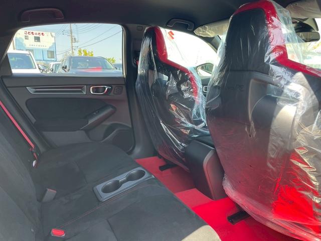 シビック タイプＲ　届出済使用車／バックカメラ／ホンダセンシング／ホンダコネクトディスプレイ／デジタルグラフィックメーター／ＥＴＣ２．０／フルセグＴＶ／ＬＥＤヘッドライト／クルーズコントロール／ブラインドスポットモニター（35枚目）