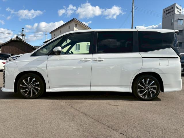 ヴォクシー ハイブリッドS-Z ワンオーナー/快適利便パッケージ/8インチディスプレイオーディオ/レーダークルーズコントロールシートヒーター/ステアリングヒーター/両側パワースライド/バックカメラ/アダプティブハイビーム/ETC(11枚目)