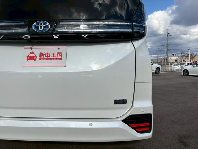 ヴォクシー ハイブリッドS-Z ワンオーナー/快適利便パッケージ/8インチディスプレイオーディオ/レーダークルーズコントロールシートヒーター/ステアリングヒーター/両側パワースライド/バックカメラ/アダプティブハイビーム/ETC(15枚目)