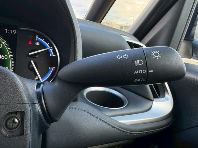 ヴォクシー ハイブリッドS-Z ワンオーナー/快適利便パッケージ/8インチディスプレイオーディオ/レーダークルーズコントロールシートヒーター/ステアリングヒーター/両側パワースライド/バックカメラ/アダプティブハイビーム/ETC(22枚目)