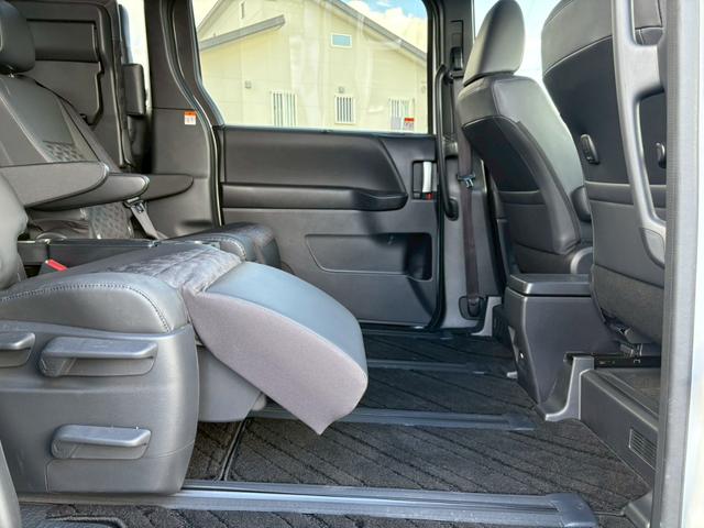 ヴォクシー ハイブリッドS-Z ワンオーナー/快適利便パッケージ/8インチディスプレイオーディオ/レーダークルーズコントロールシートヒーター/ステアリングヒーター/両側パワースライド/バックカメラ/アダプティブハイビーム/ETC(43枚目)