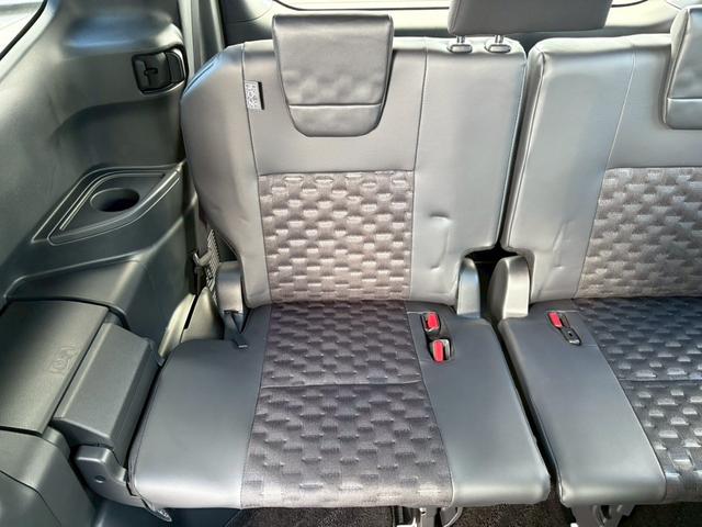 ヴォクシー ハイブリッドS-Z ワンオーナー/快適利便パッケージ/8インチディスプレイオーディオ/レーダークルーズコントロールシートヒーター/ステアリングヒーター/両側パワースライド/バックカメラ/アダプティブハイビーム/ETC(44枚目)