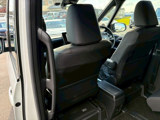 ヴォクシー ハイブリッドS-Z ワンオーナー/快適利便パッケージ/8インチディスプレイオーディオ/レーダークルーズコントロールシートヒーター/ステアリングヒーター/両側パワースライド/バックカメラ/アダプティブハイビーム/ETC(50枚目)