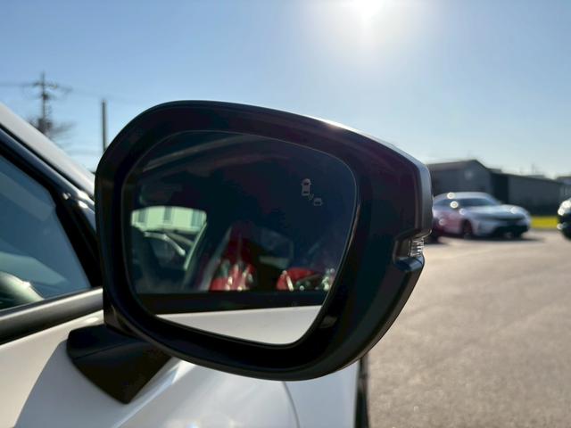 シビック タイプR 登録済未使用車/バックカメラ/ホンダセンシング/ホンダコネクトディスプレイ/デジタルグラフィックメーター/ETC2.0車載器/フルセグTV/LEDヘッドライト/クルーズコントロール(7枚目)