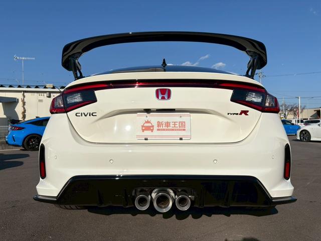 シビック タイプR 登録済未使用車/バックカメラ/ホンダセンシング/ホンダコネクトディスプレイ/デジタルグラフィックメーター/ETC2.0車載器/フルセグTV/LEDヘッドライト/クルーズコントロール(11枚目)