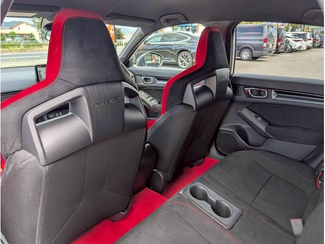 シビック タイプR 登録済未使用車/バックカメラ/ホンダセンシング/ホンダコネクトディスプレイ/デジタルグラフィックメーター/ETC2.0車載器/フルセグTV/LEDヘッドライト/クルーズコントロール(51枚目)