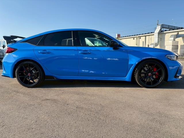 シビック タイプR 届出済使用車/バックカメラ/ホンダセンシング/ホンダコネクトディスプレイ/デジタルグラフィックメーター/ETC2.0/フルセグTV/LEDヘッドライト/クルーズコントロール/ブラインドスポットモニター(10枚目)