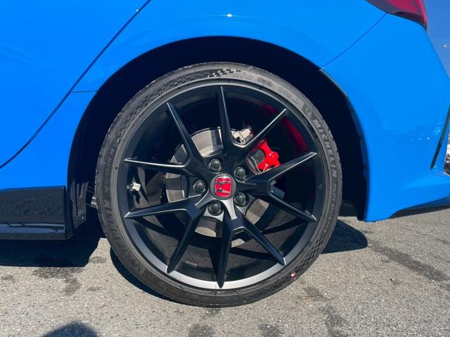 シビック タイプR 届出済使用車/バックカメラ/ホンダセンシング/ホンダコネクトディスプレイ/デジタルグラフィックメーター/ETC2.0/フルセグTV/LEDヘッドライト/クルーズコントロール/ブラインドスポットモニター(15枚目)