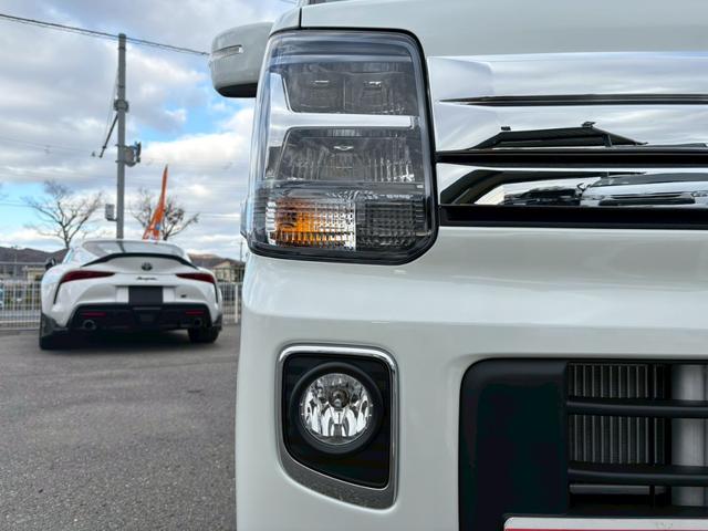 エブリイワゴン PZターボスペシャル ハイルーフ/登録済未使用車/LEDヘッドライト/両側パワースライドドア/フロントフォグランプ/コーナーセンサー/車線逸脱警報システム/横滑防止システム/パワーウィンドー/電動格納ミラー/シートヒーター(12枚目)