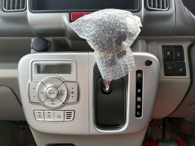 エブリイワゴン PZターボスペシャル ハイルーフ/登録済未使用車/LEDヘッドライト/両側パワースライドドア/フロントフォグランプ/コーナーセンサー/車線逸脱警報システム/横滑防止システム/パワーウィンドー/電動格納ミラー/シートヒーター(31枚目)