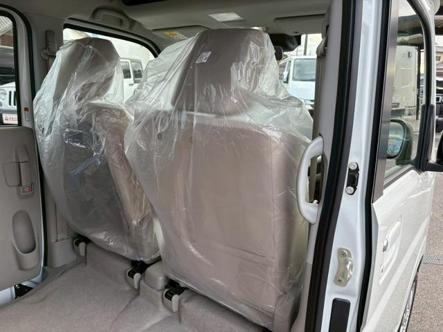 エブリイワゴン PZターボスペシャル ハイルーフ/登録済未使用車/LEDヘッドライト/両側パワースライドドア/フロントフォグランプ/コーナーセンサー/車線逸脱警報システム/横滑防止システム/パワーウィンドー/電動格納ミラー/シートヒーター(39枚目)
