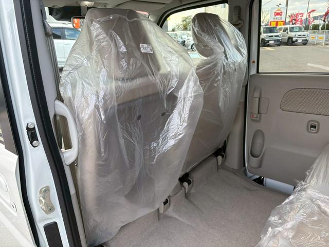 エブリイワゴン PZターボスペシャル ハイルーフ/登録済未使用車/LEDヘッドライト/両側パワースライドドア/フロントフォグランプ/コーナーセンサー/車線逸脱警報システム/横滑防止システム/パワーウィンドー/電動格納ミラー/シートヒーター(45枚目)